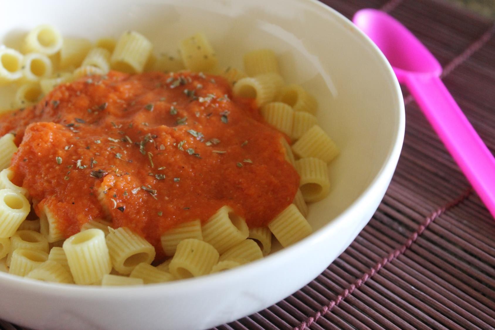 Kids pasta sauce with hidden veggies
