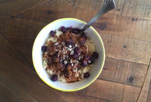 Delicious Breakfast: Millet Porridge with Dates & Blueberries