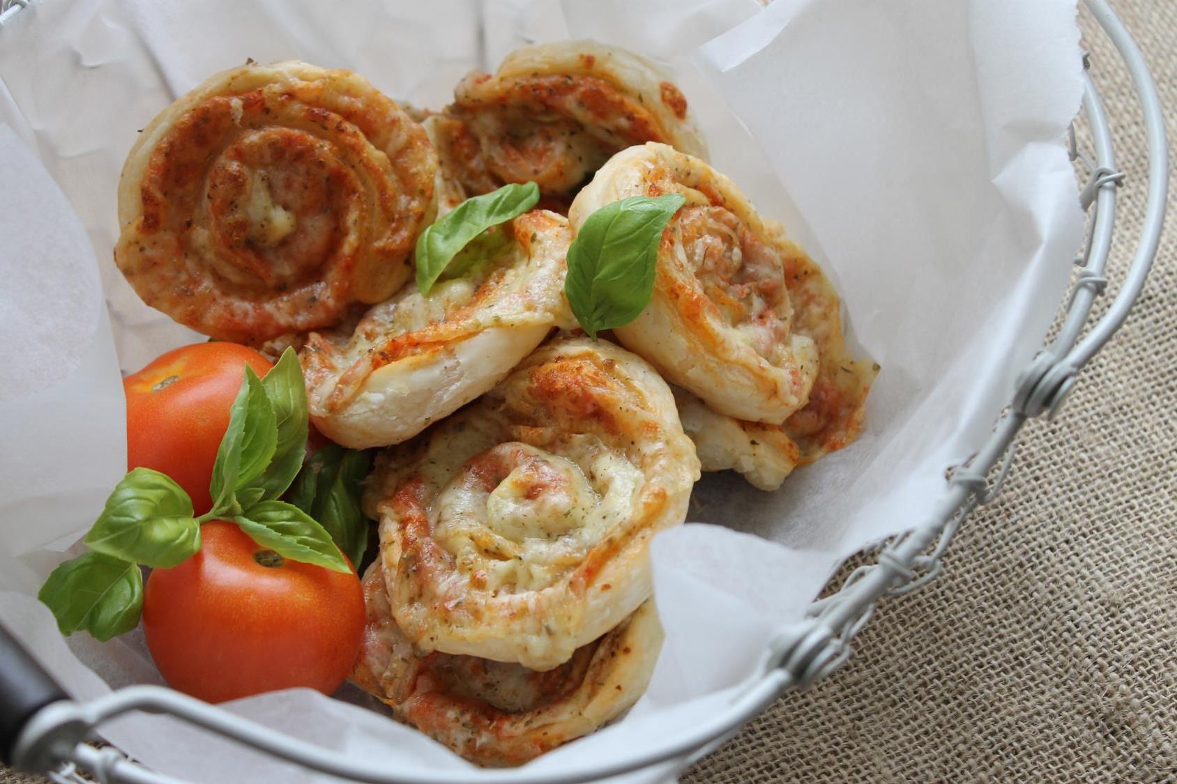 pizza pinwheels