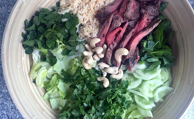 thai-beef-salad-with-cashews