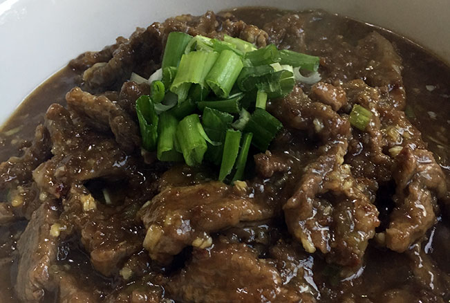 zoomed-in-mongolian-beef