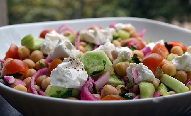 chickpea-salad-cucumber