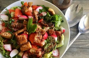 Traditional Fattoush Salad