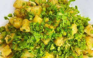 Spiced Potato & Peas